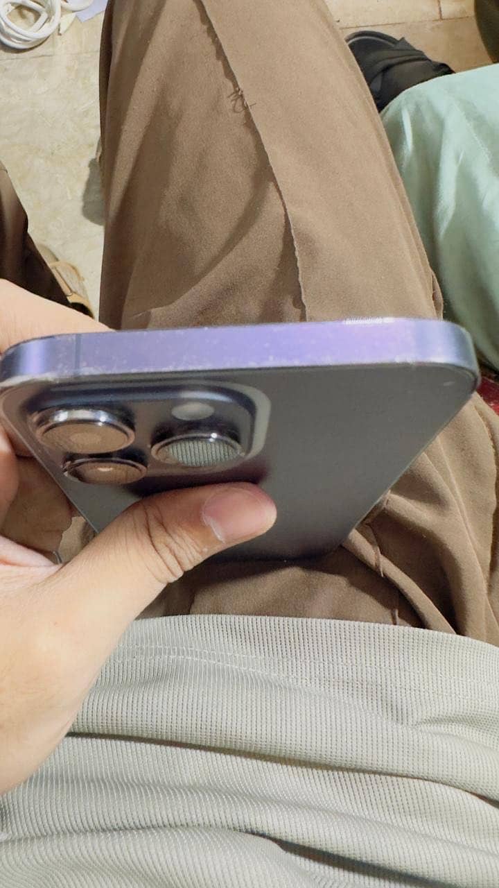 Apple iPhone 14 Pro Max 2