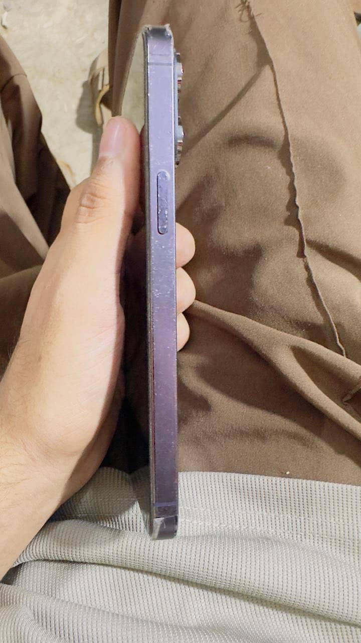 Apple iPhone 14 Pro Max 4
