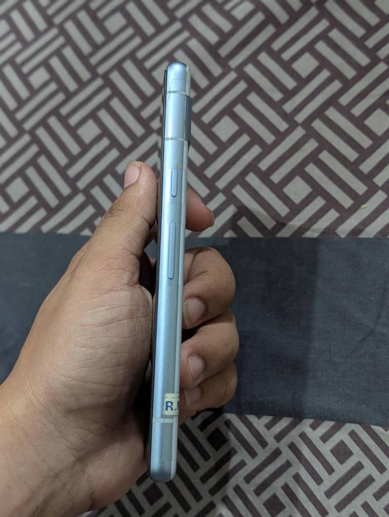 Google Pixel 7a 4