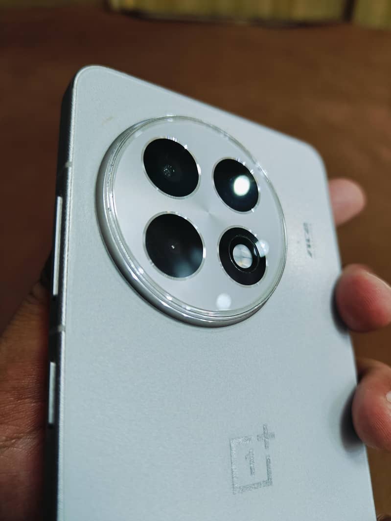 OnePlus 7