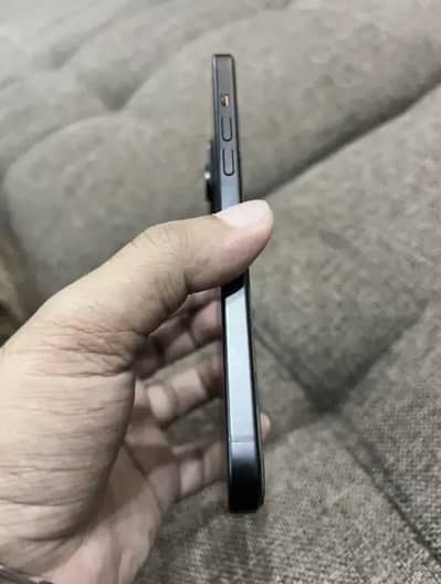 Apple iPhone 15 plus JV