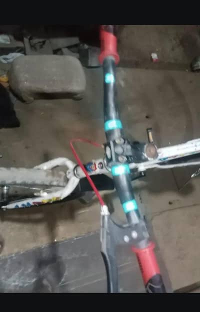 Bycycle bilkul theek ha koi Kam nhi honeWala ha Allokay ha 03254547330