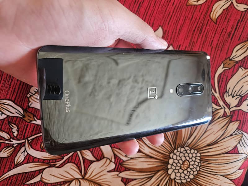 One Plus 7 Pro 1