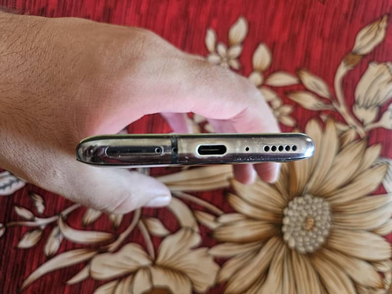One Plus 7 Pro 4
