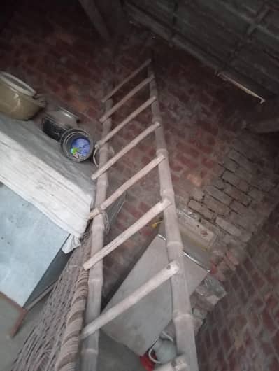 12 ft Wood seeri