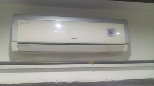 Gree 1 Ton AC perfectly working