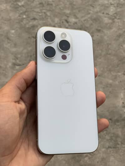 Apple iPhone 15 Pro
