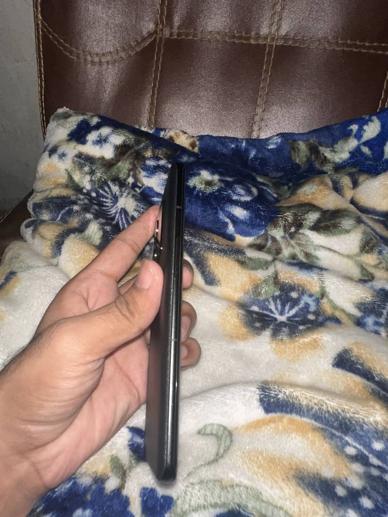 One Plus 10 Pro 5
