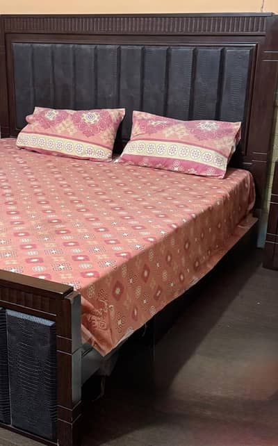 King Size bed wooden - Dubai brand