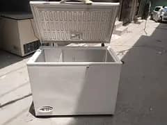 waves single dor medium size freezer