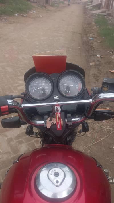 1 hend use . tatal ganian . 1 rupy ka kam nai h