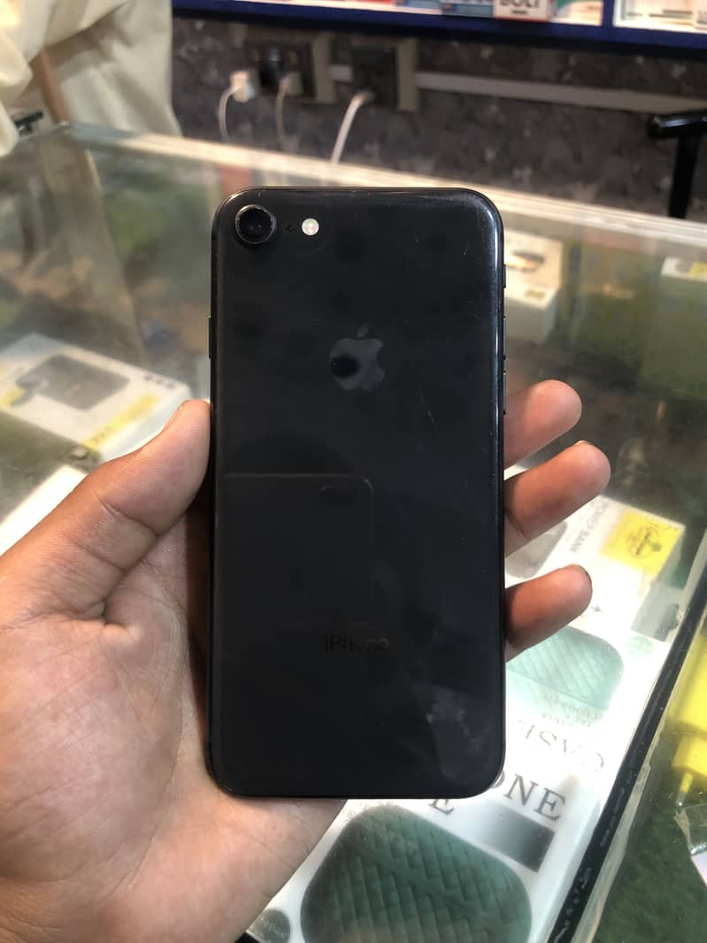 Apple iPhone 8 0