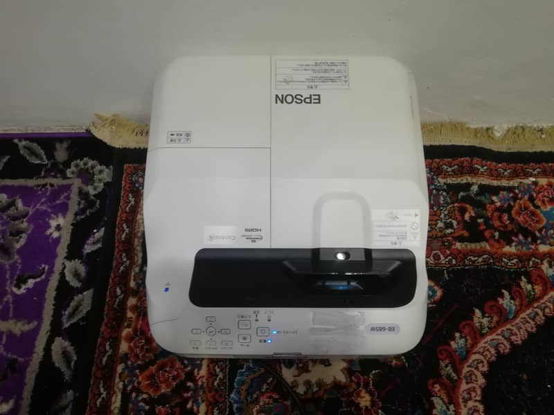 EB-685W 4
