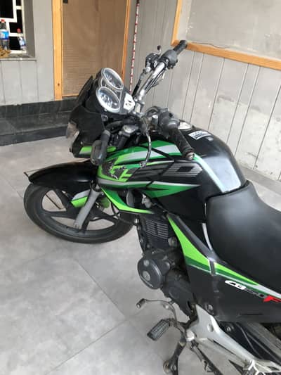 Honda 150/ pesy finl han