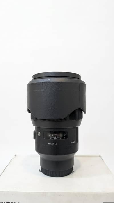 Sigma 1.4 85mm For sale