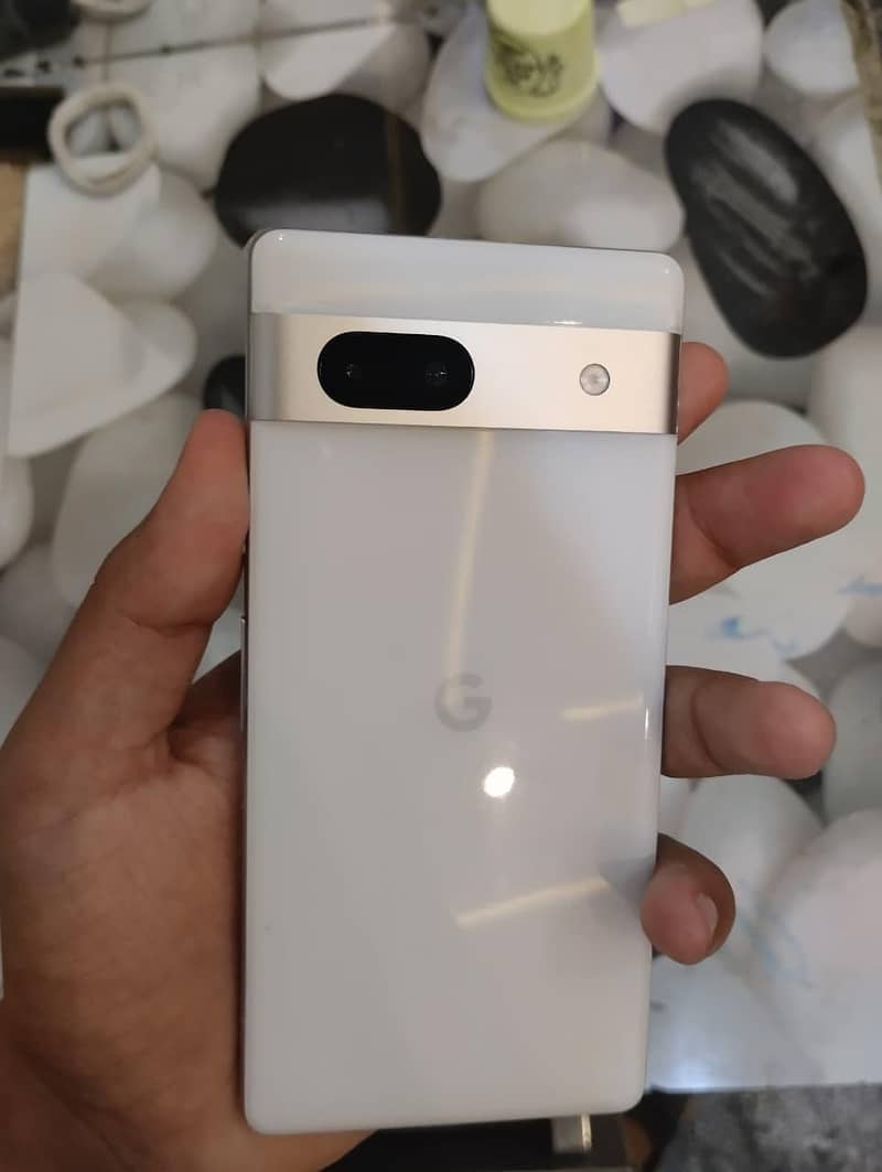 Google Pixel 7a 1
