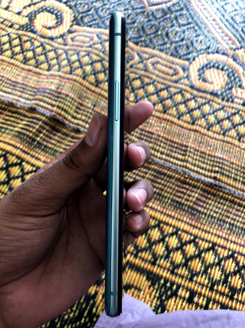 One Plus 8T 1