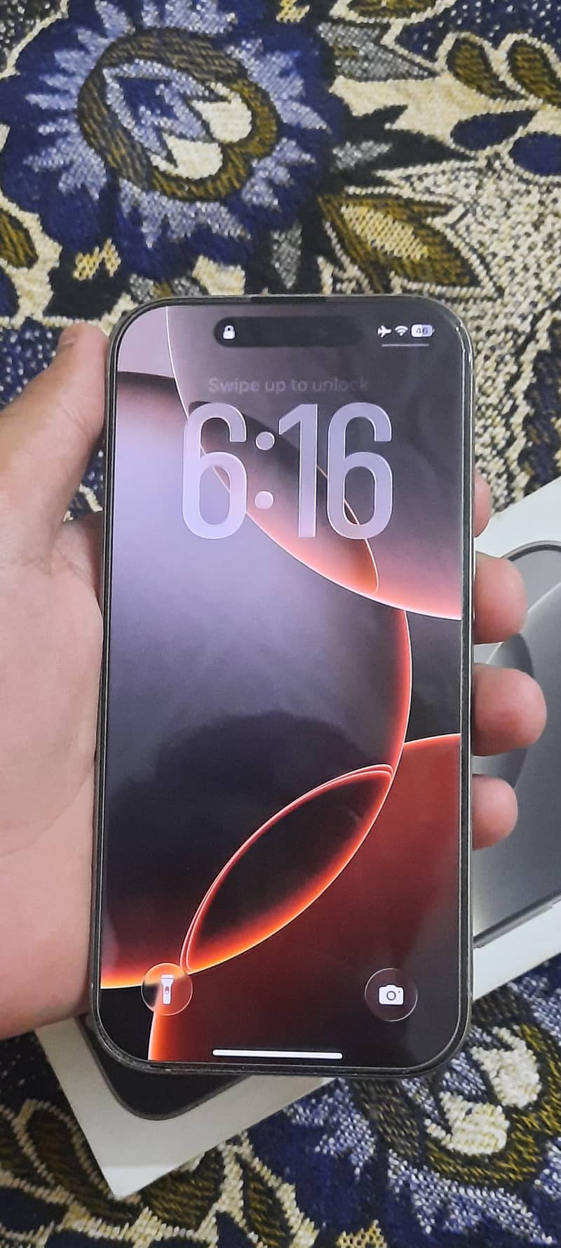 Apple iPhone 16 Pro 2