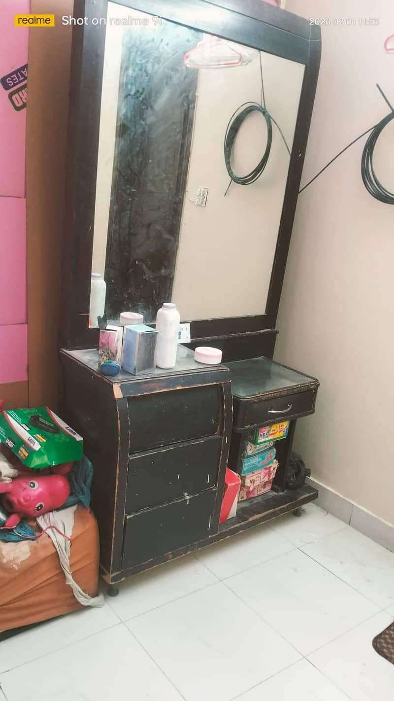 Dressing table 2