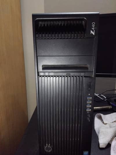 HP Z440 Gaming Computer