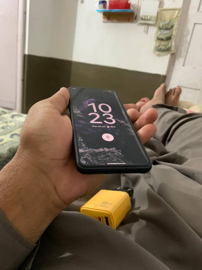 Google Pixel 8 3