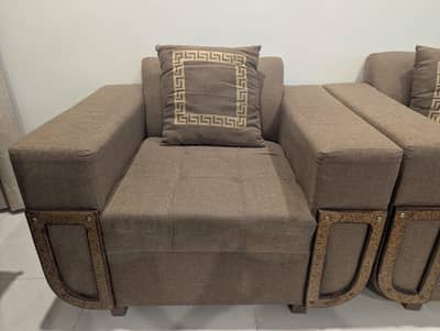 6 seater sofa set with center table