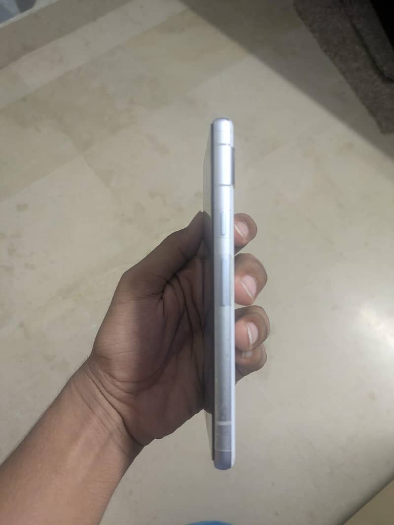 Google Pixel 7a 4