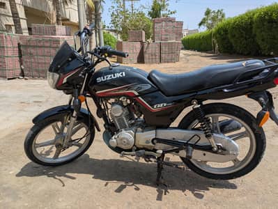 Suzuki 110 Genuine Black Color