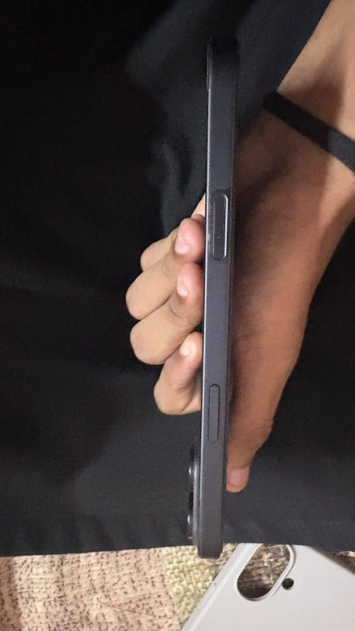 Apple iPhone 16 Plus 1