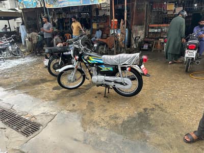 Honda Cg 125 Black Colour