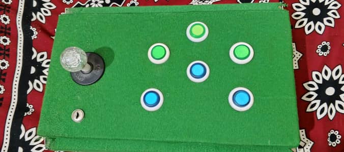 GAMING HANDEL ATTACH WITH TV , LCD