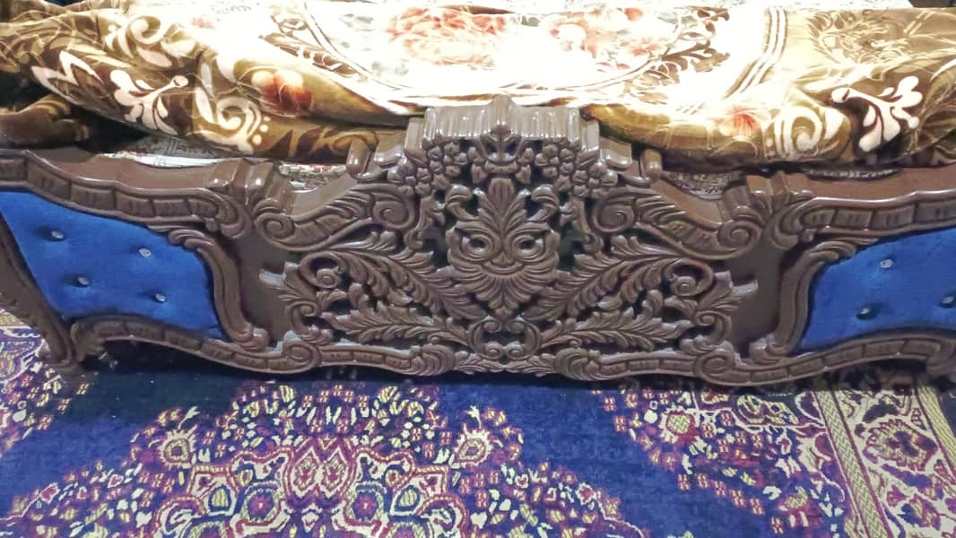bed and dressing  or side table 1