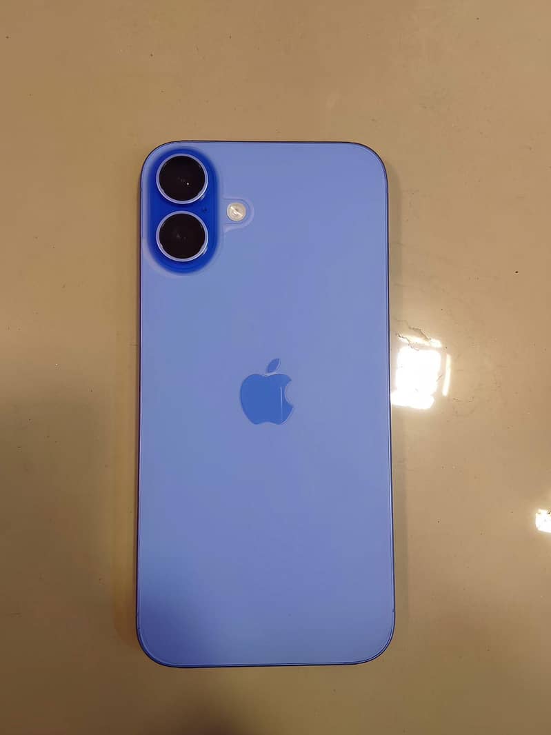 Apple iPhone 16 Plus 0