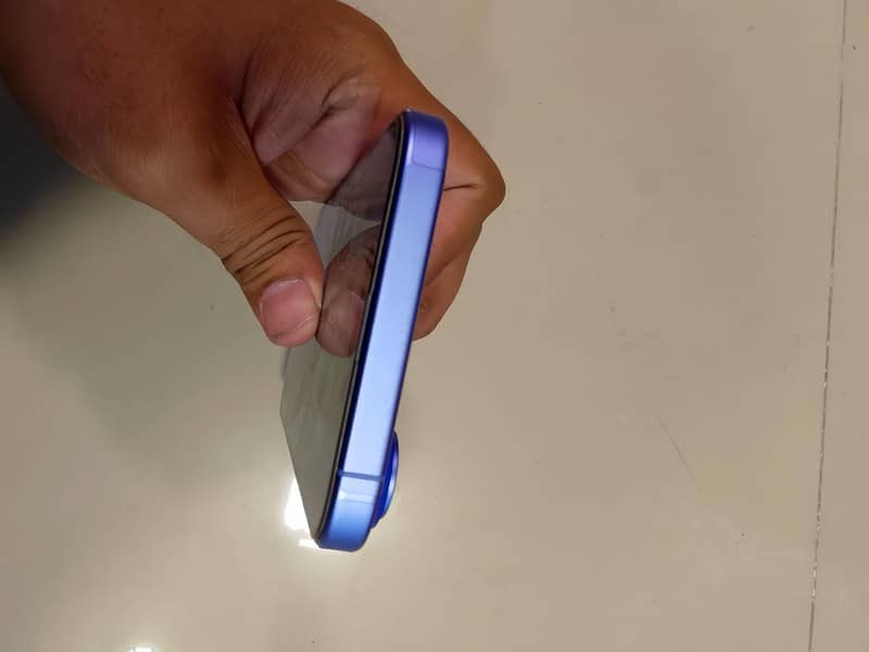 Apple iPhone 16 Plus 2