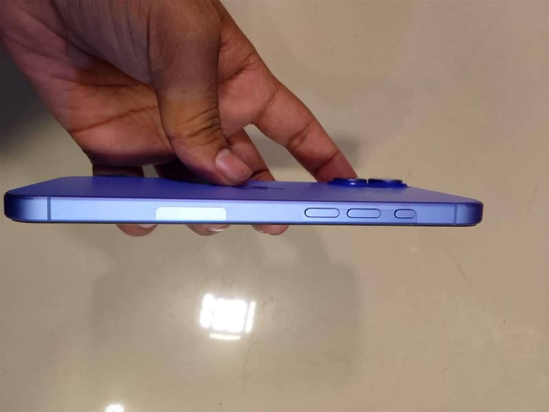 Apple iPhone 16 Plus 4