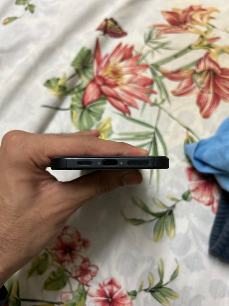 Apple iPhone 16 Plus 5