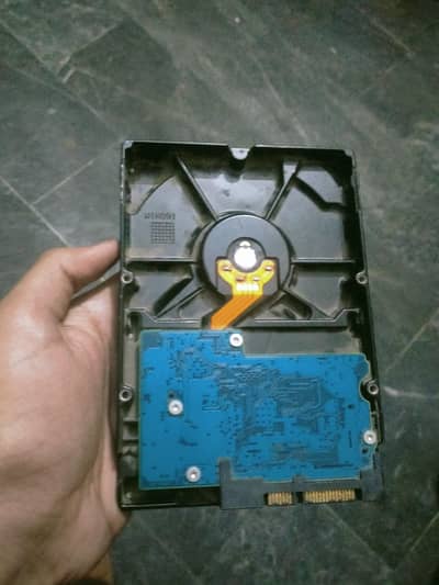 500 gigabyte hard drive filled with games listed in the description