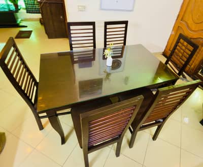 Dining Table set, 6 seater,only 7months used, like new one, 10/10
