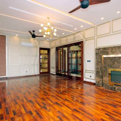 Army Officer Housing Society National Stadium 800 Yard Top Class Bangalow For Rent 5 Bed Rooms With Huge Garden Parking Servant Room Reasonable Rent