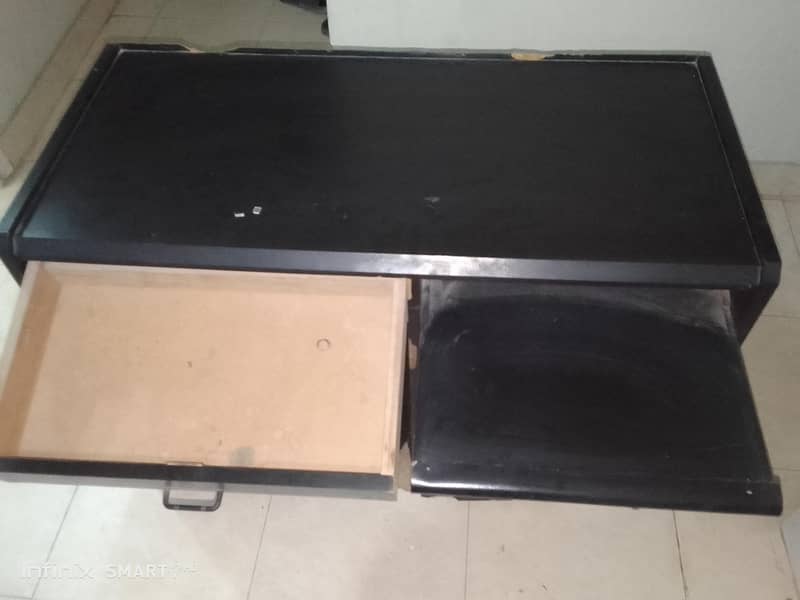 Used computer table 1