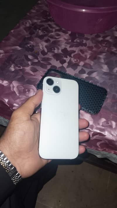 Apple iPhone 15