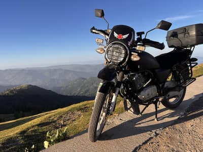 SUZUKI GS Special Edition 150 17/18