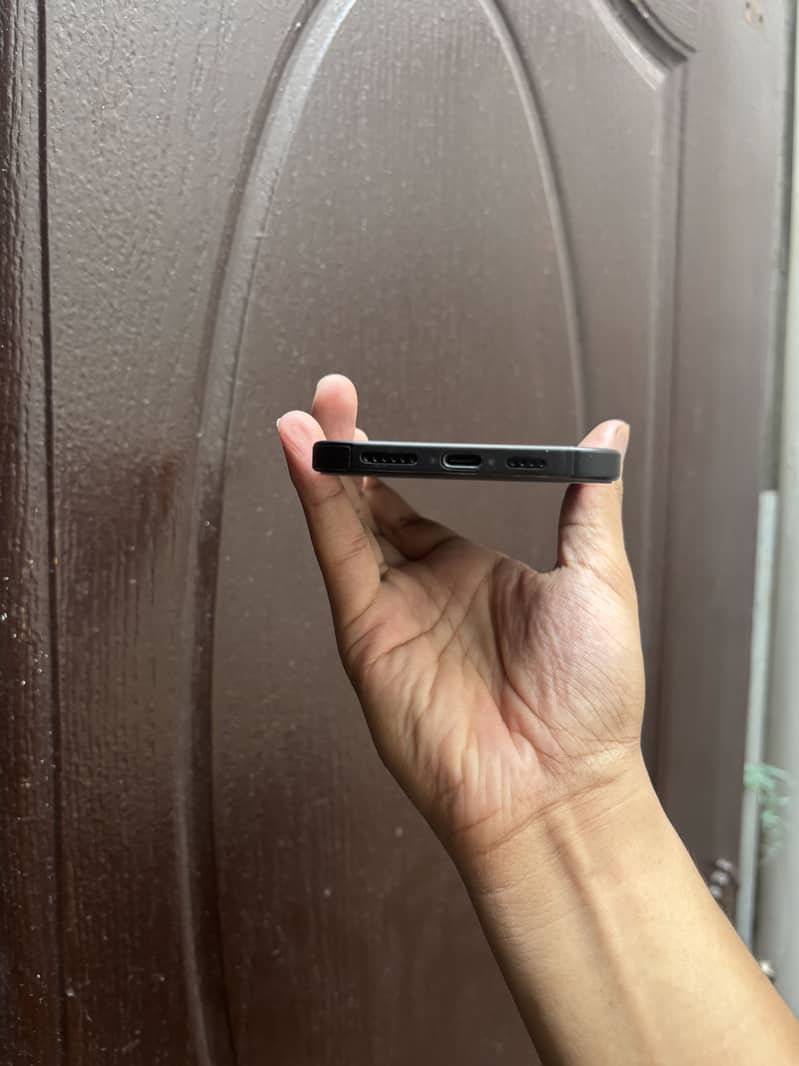 Apple iPhone 16 Plus 2