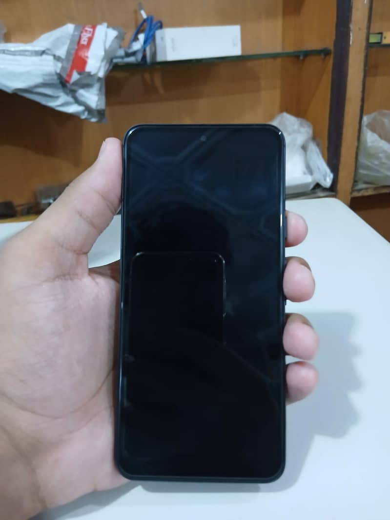 Google Pixel 8 3