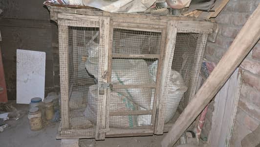Good Condition Hen / Pet Solid Wooden Cage for Sale Ready to Use