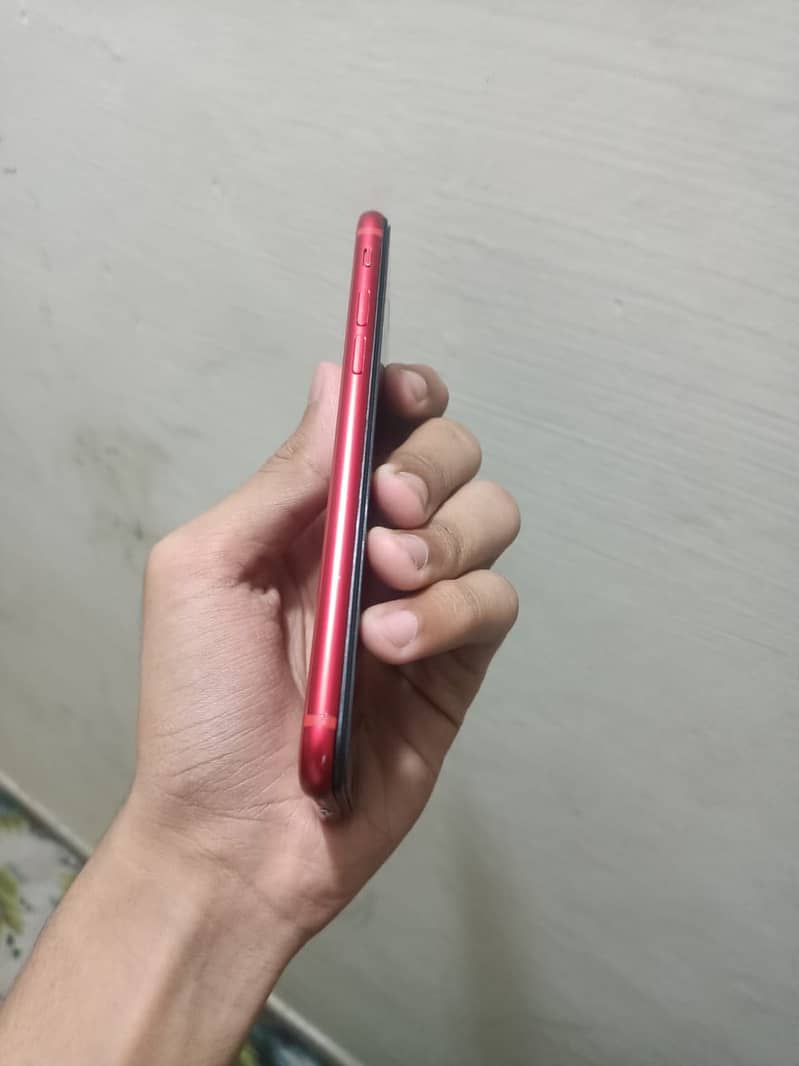 Apple iPhone 8 1