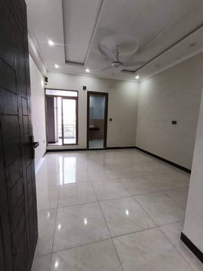 2 Bedroom Unfurnish Flat available for rent in E-11/4 Family Building