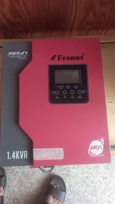 1400 watt fronus solar inverter + ups.