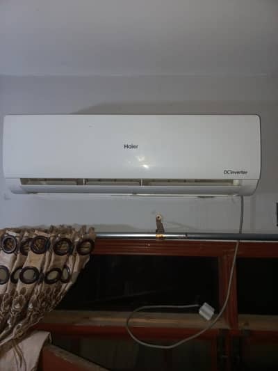 Haier 1 Ton AC DC Inverter