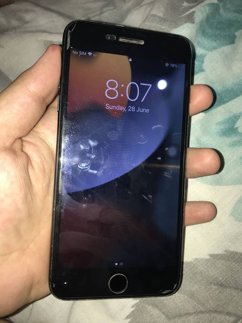 Apple iPhone 7 Plus 1